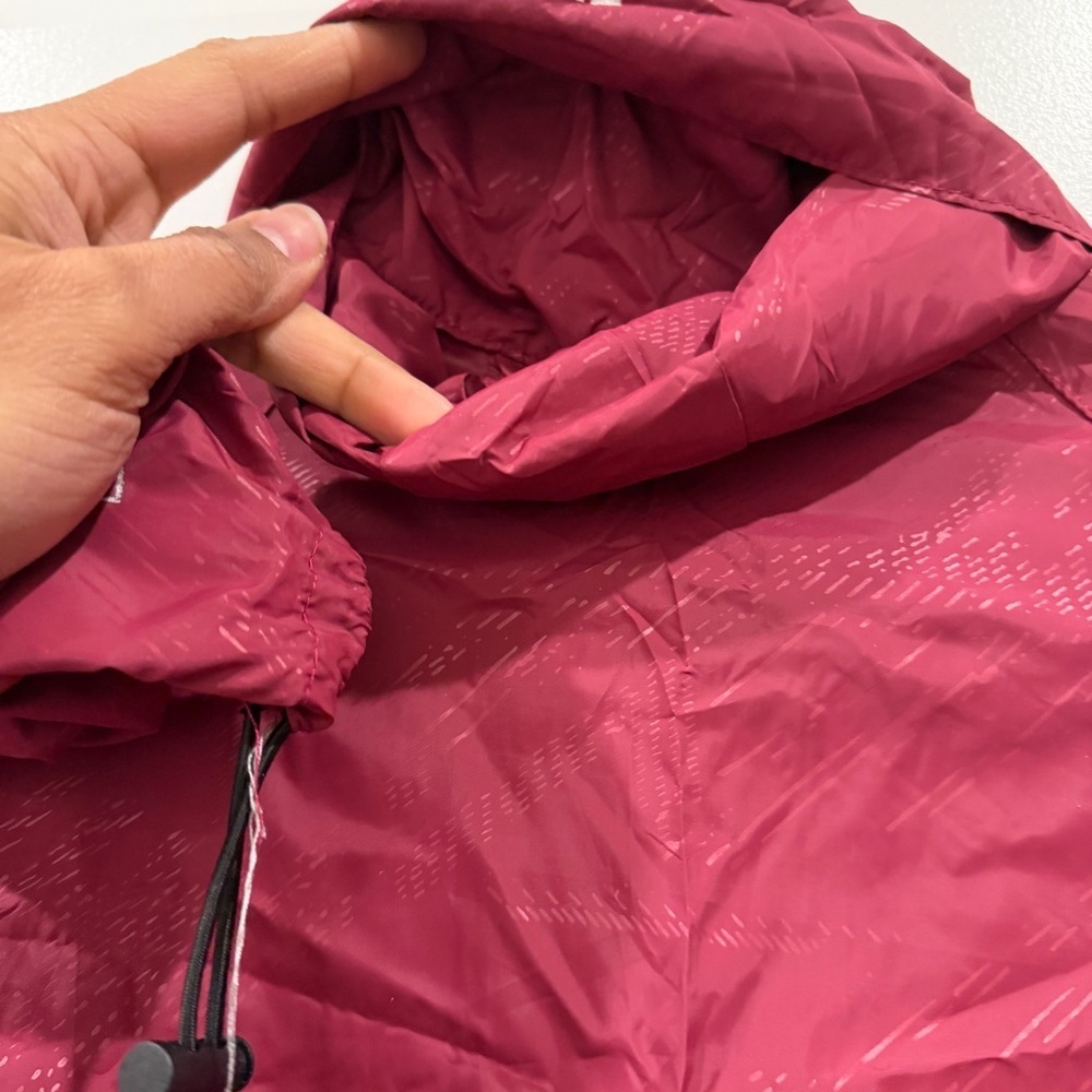 The North Face Women’s Pink Color Windbreaker Jacket Foldable with Bag sz XS - Picture 9 of 12